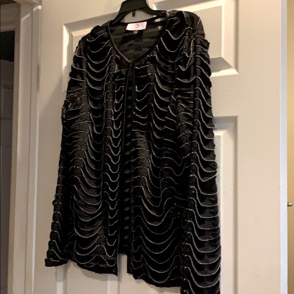 Black and white small details dress jacket